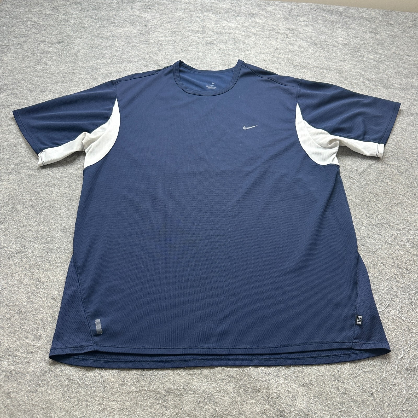 Nike Court Tennis Shirt Men XL Blue White Crew Performance Short Sleeve Mesh gallery
