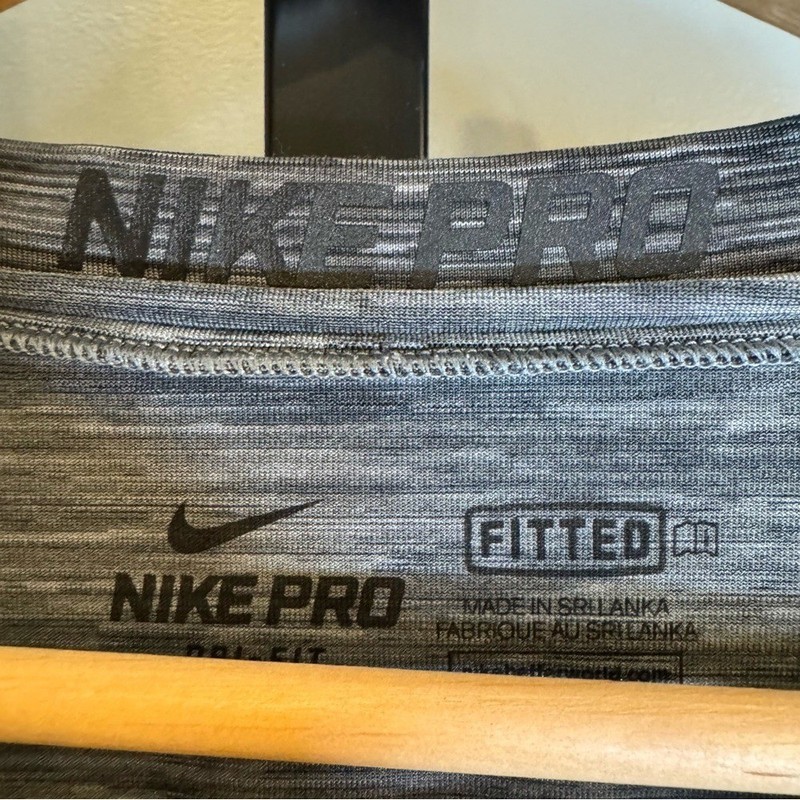 Nike Pro DriFit Hypercool Max Fitted Gray Compression Shirt Men's Large dri fit gallery