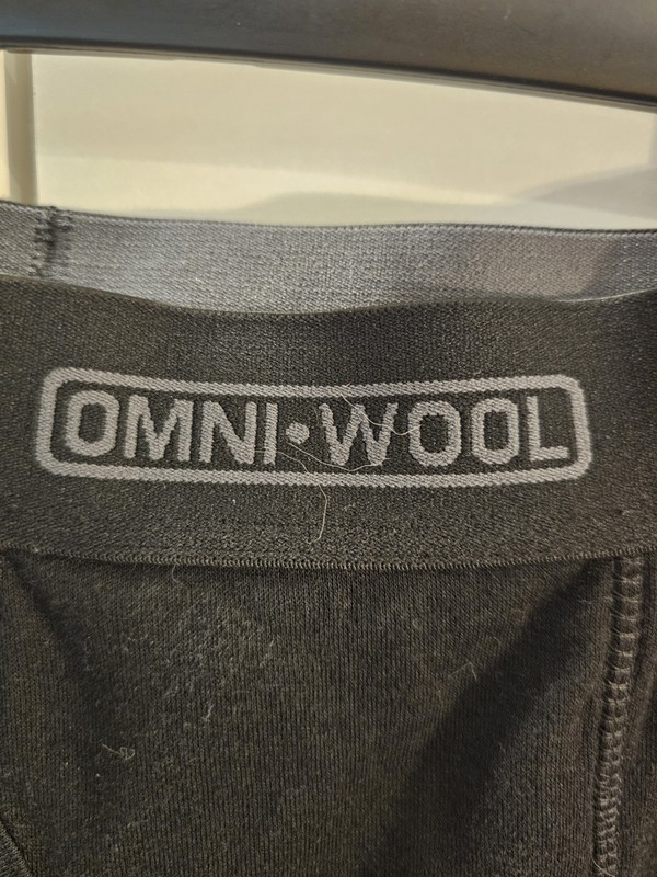 Omni Wool Mens Small Black Base Layer Top & Bottom gallery