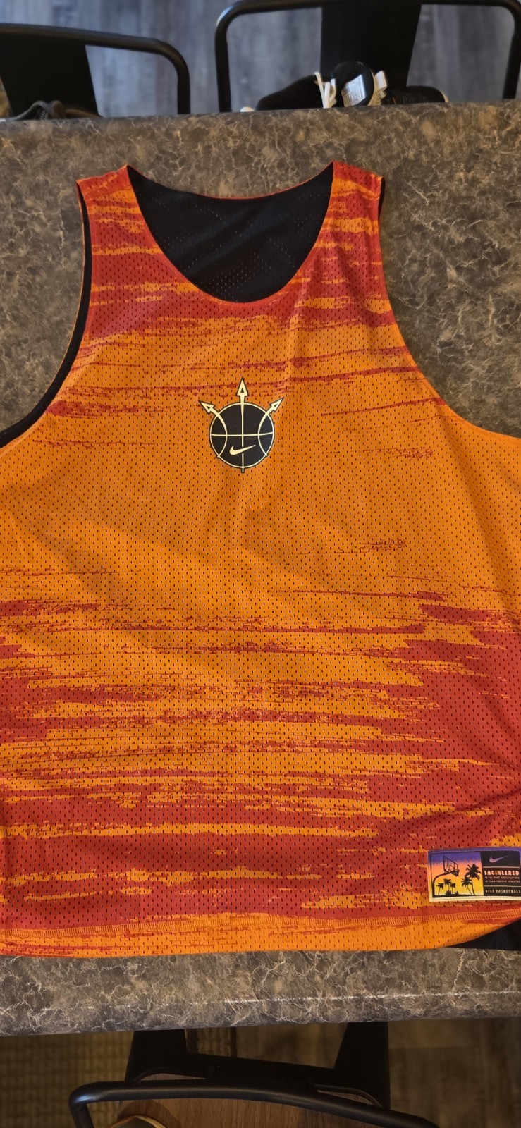 Nike Basketball Reversible Mesh Jersey Men's M Orange/Black Sleeveless gallery