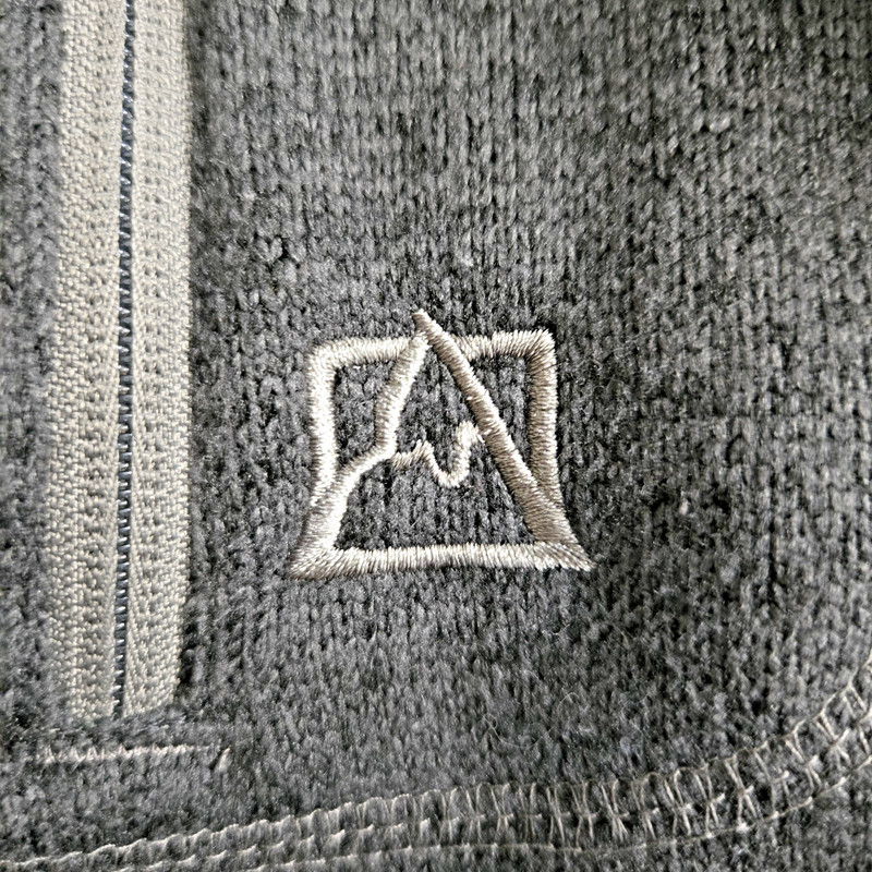 Avalanche Pullover Men’s XL Gray 1/4 Zip Performance Fleece Jacket gallery