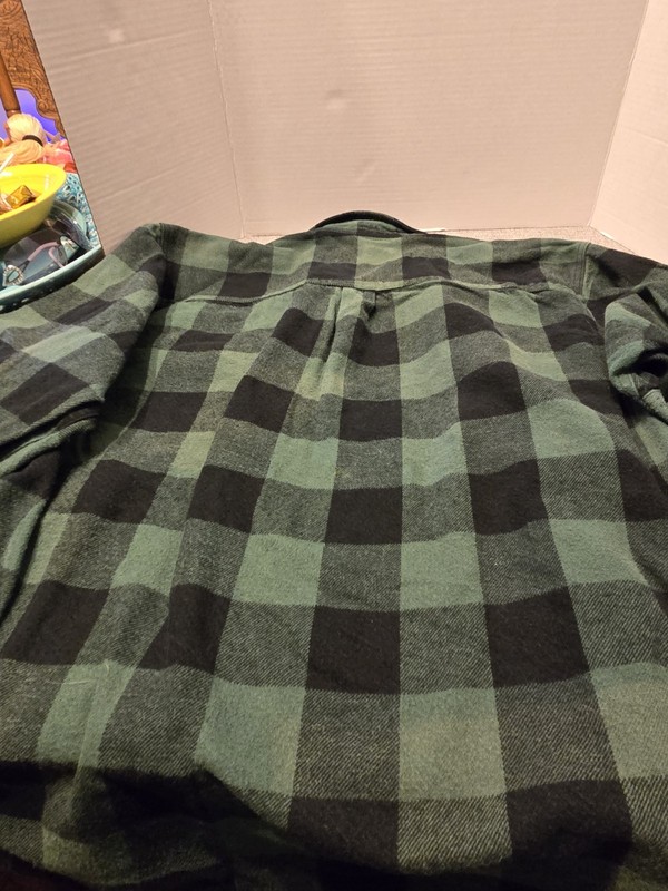 Field & Stream Men’s Green Plaid Heavy Flannel Shirt XL gallery