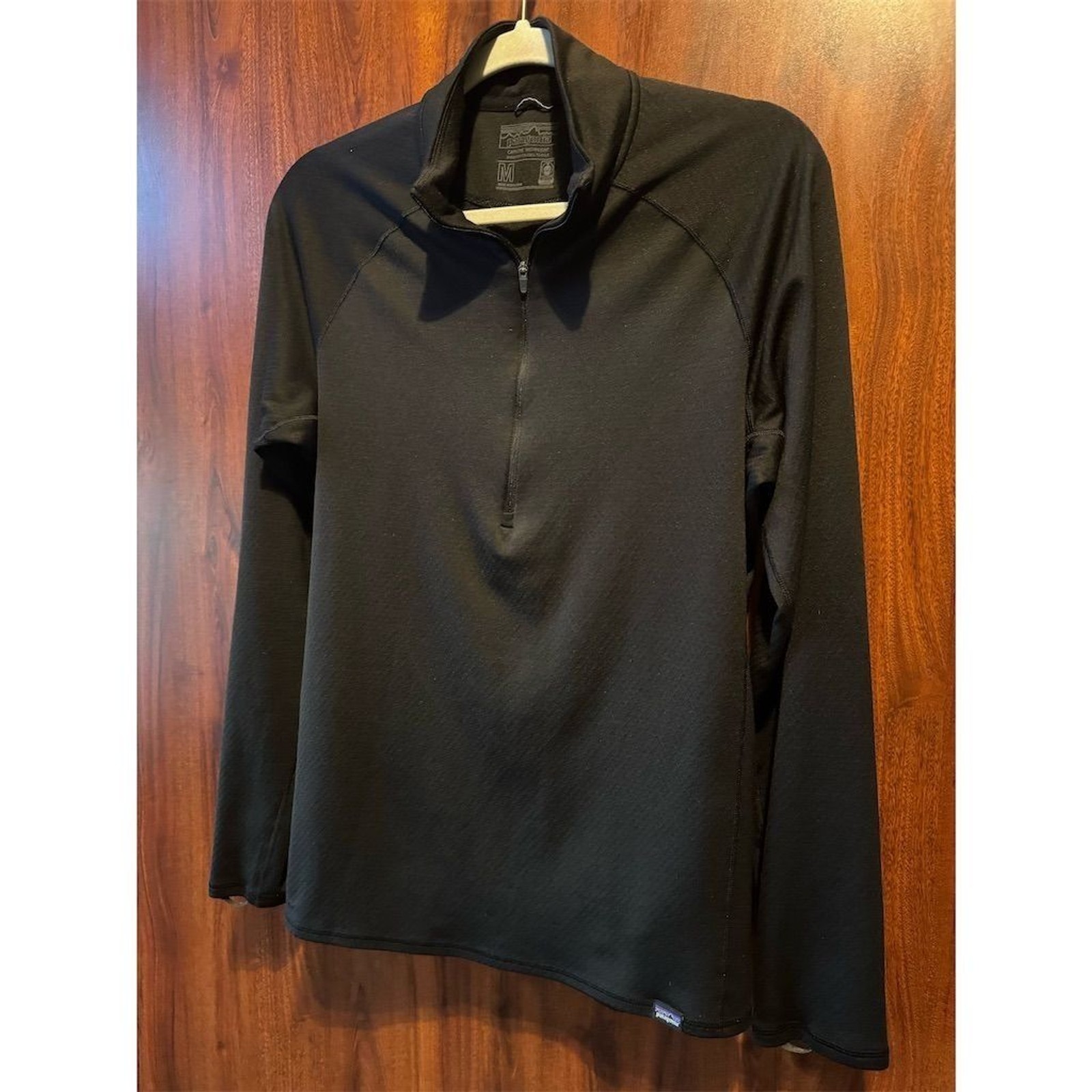 Patagonia Unisex Black Midweight Baselayer Top M Long Sleeve Pullover gallery