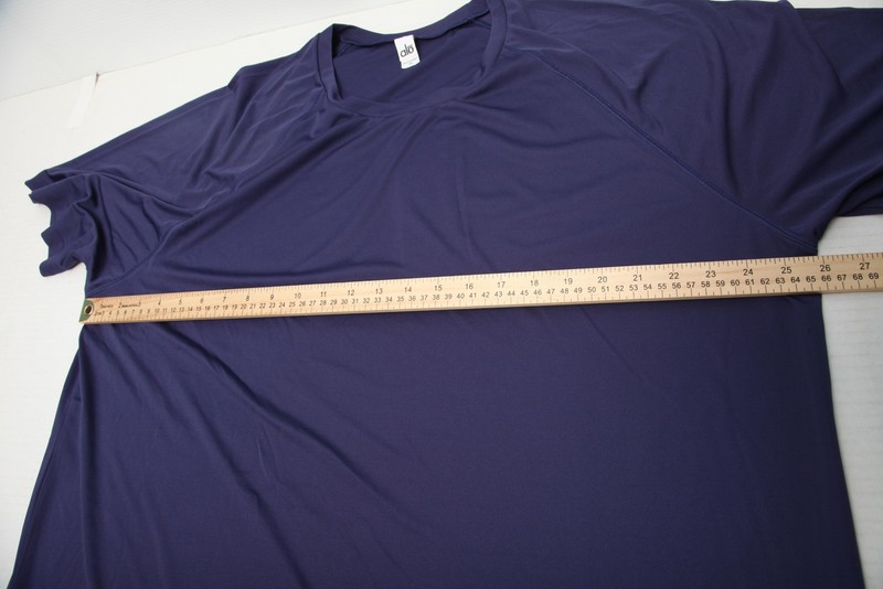 Alo Yoga Shirt Mens 2XL Purple Performance Short Sleeve Crewneck Athletic Raglan gallery