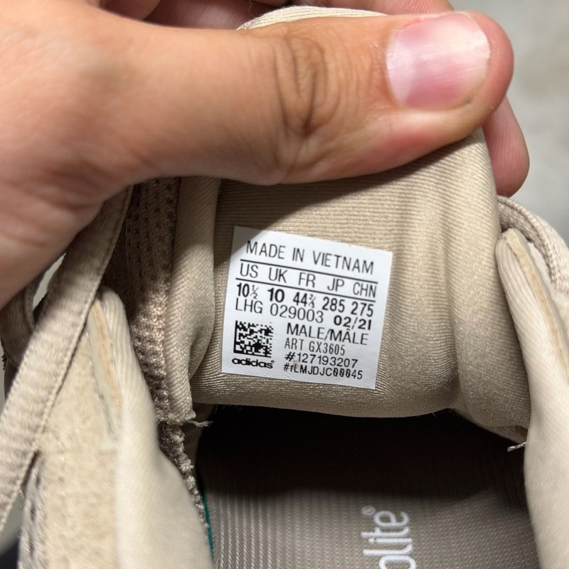 Adidas Yeezy 500 Taupe Light GX3605 Beige Running Sneakers Size 10.5 gallery