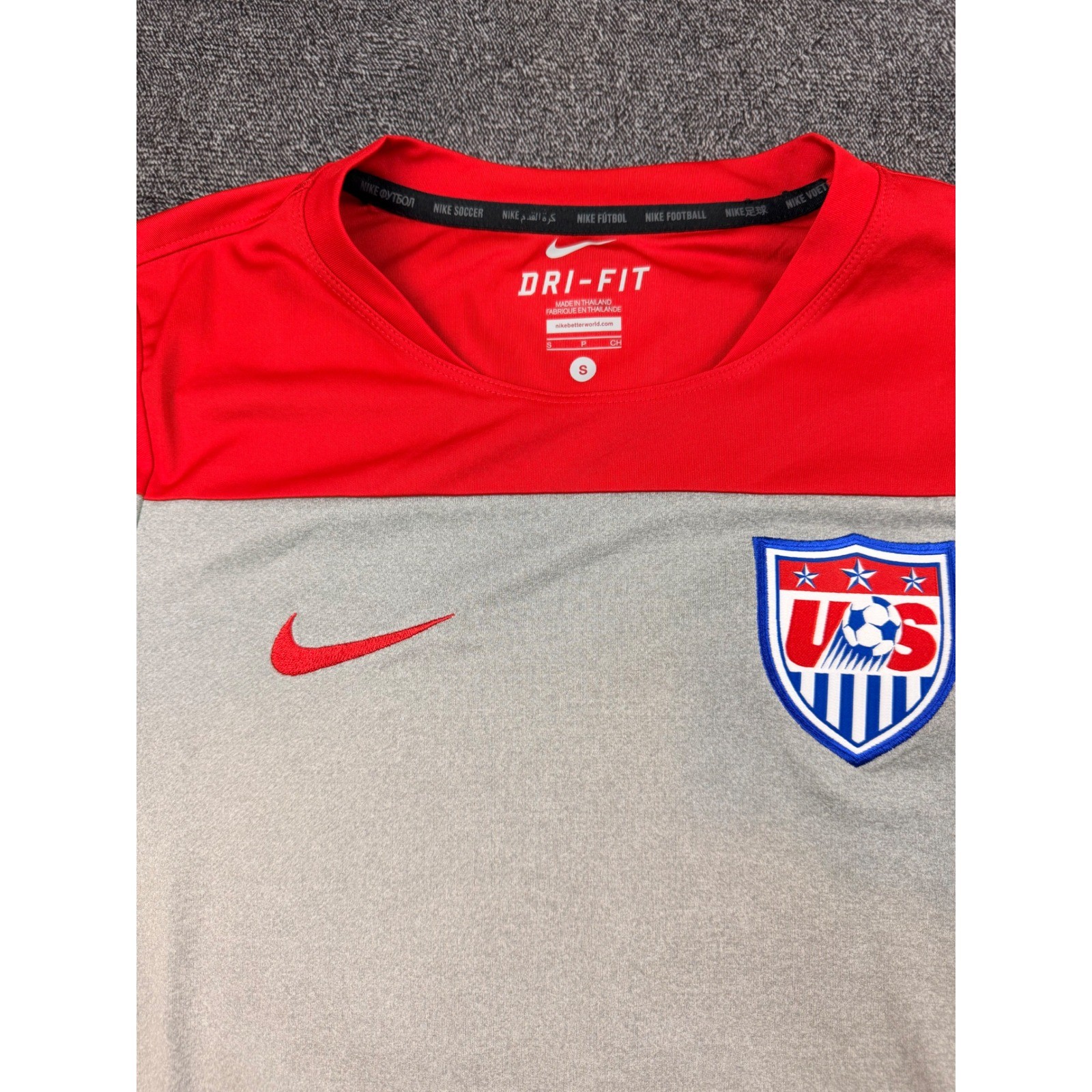 Nike US Soccer USMNT Dri-FIT Training Jersey Grey Red Mens Small gallery