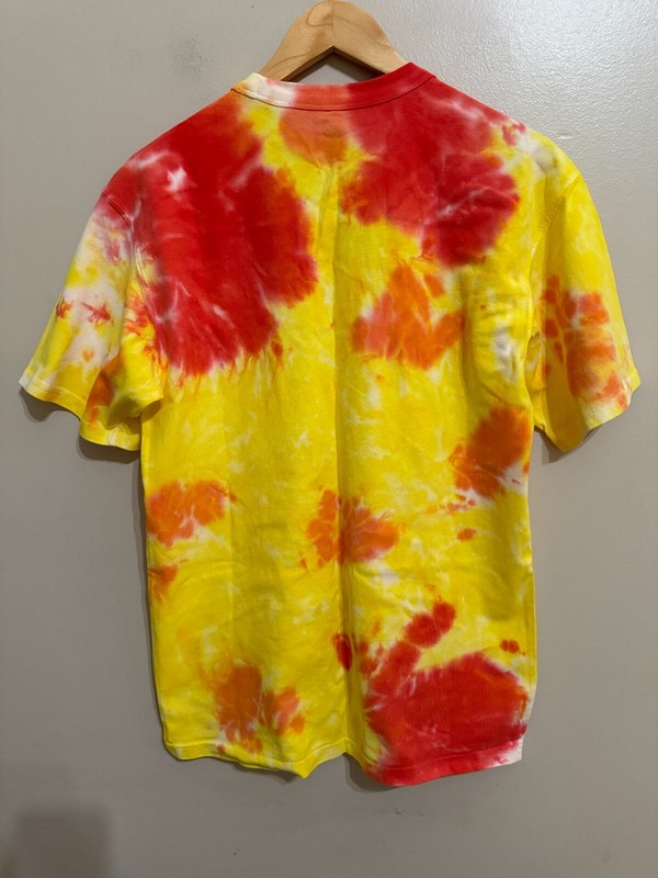 Nike Sportswear Premium Essentials Tie-Dye Center Swoosh Shirt Men XS DD2720-102 gallery