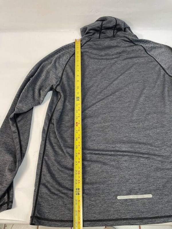 Men's Gray Activewear Hoodie Top Long Sleeve gallery