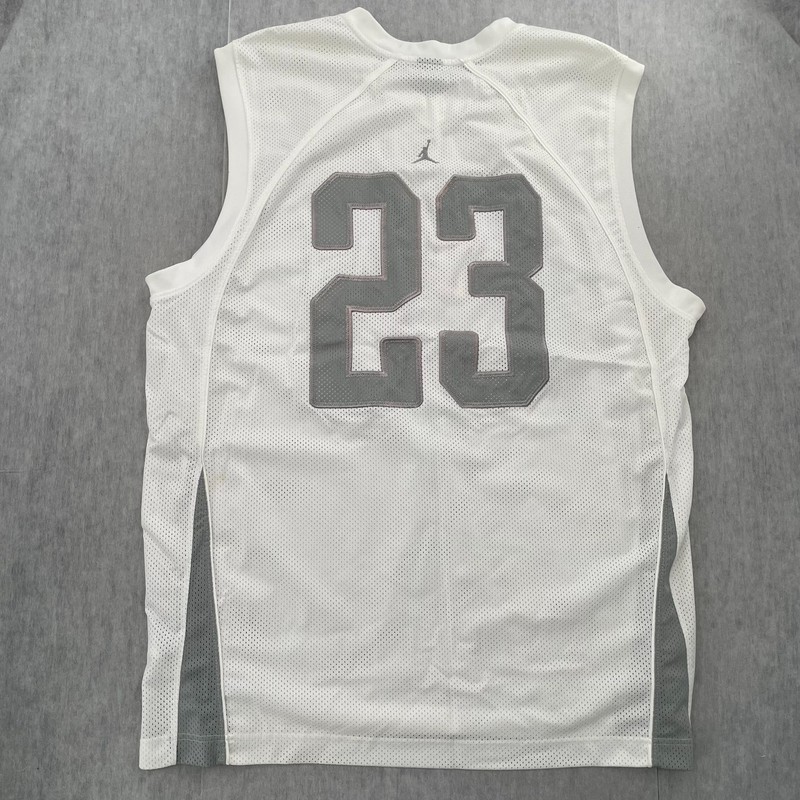 VINTAGE Air Jordan Jersey Adult 3XL White Stitched Nike Basketball Mens XXXL gallery