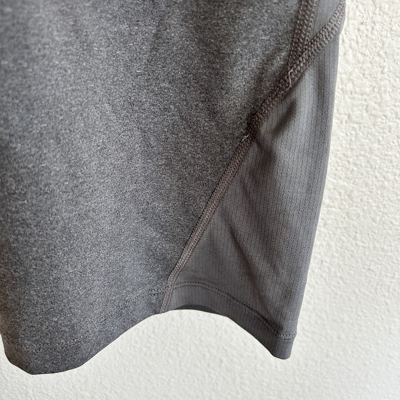 Under Armour Sleeveless Compression Shirt Mens M Gray HeatGear Tank Athletic gallery