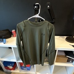 Under Armour ColdGear Men’s Green Long Sleeve Compression Crew Neck Pullover M