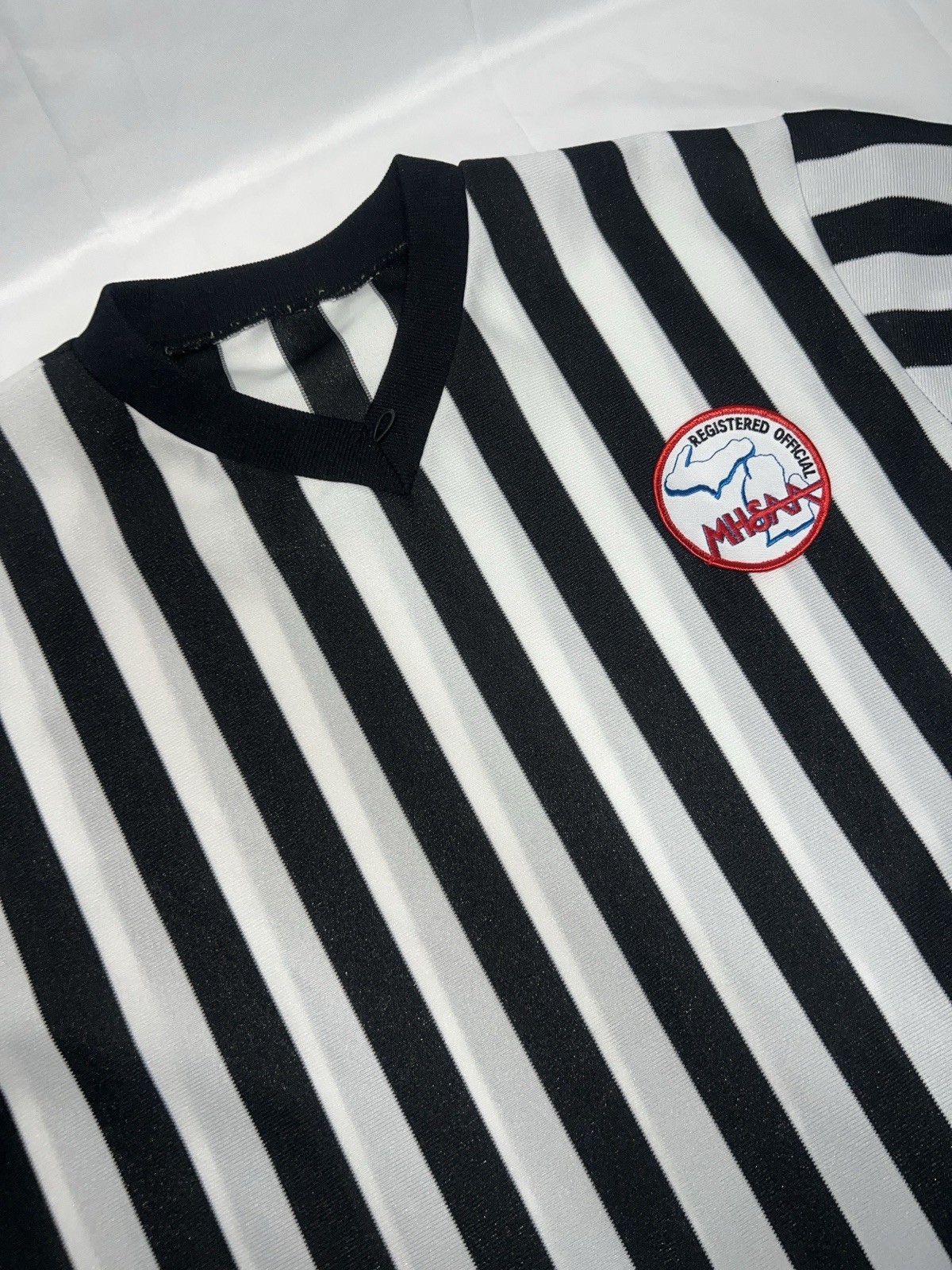 Honig’s Whistle Stop Referee Shirt Size Large/ X-Large Made In USA V-Neck gallery