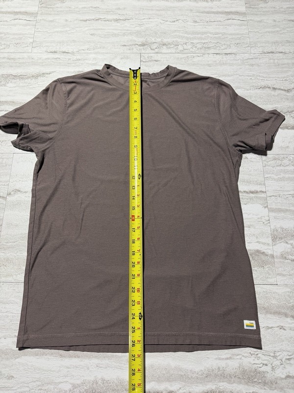 Vuori Shirt Strato Tech Men’s Med Gray/Purple Performance Tee Athletic Workout gallery