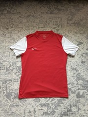 Nike Men’s Médium Red/White Jersey Training Athletic Soccer Casual Men’s Large