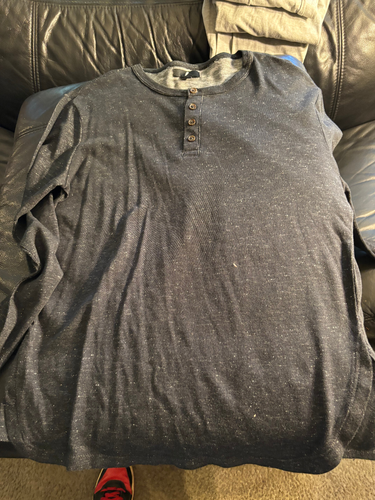 Thunderbolt brand shirt Med Henley collar black minty studio wardrobe sale gallery