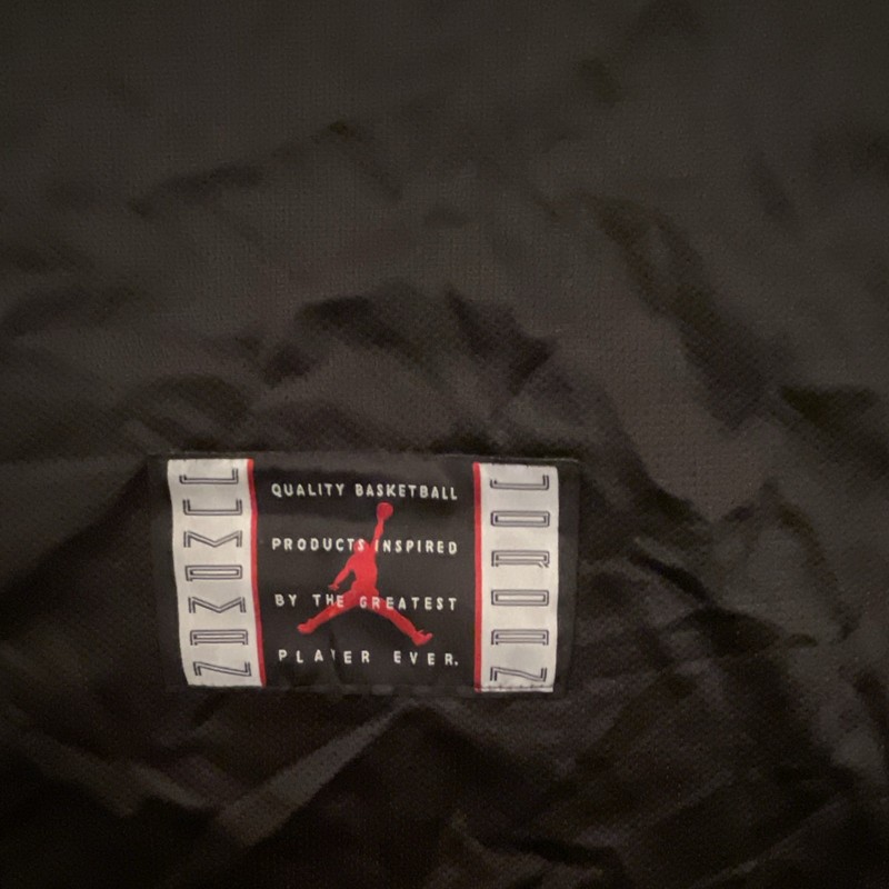VINTAGE REVERSIBLE JORDAN 11 BRED JERSEY gallery