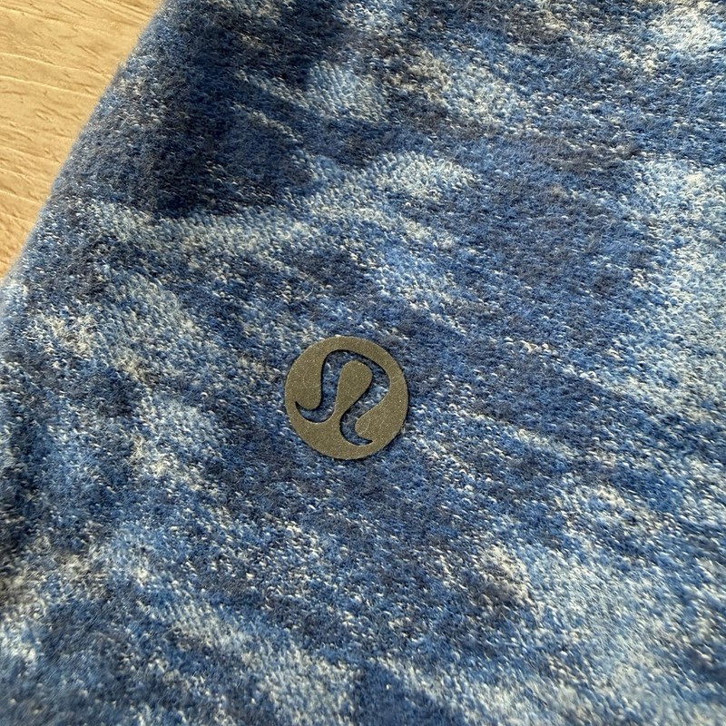 Lululemon Surge Warm Half 1/2 Zip Pullover Men’s L Blue Camo Sweater Running gallery