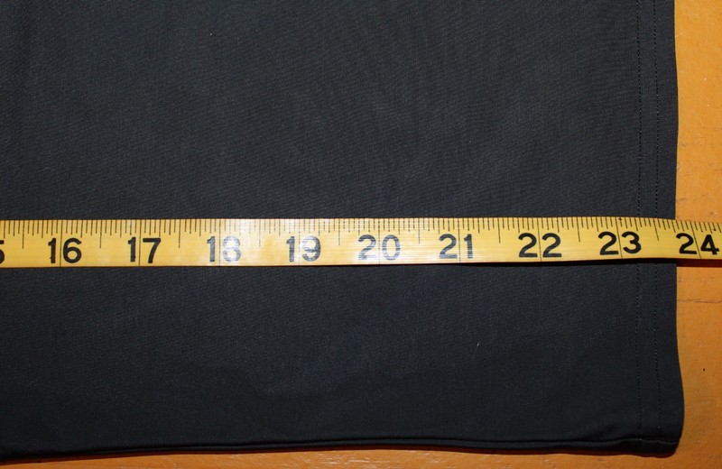 Under Armour Men's Black Compression Shirt Size MD Medium Cationic Polyester 82% gallery