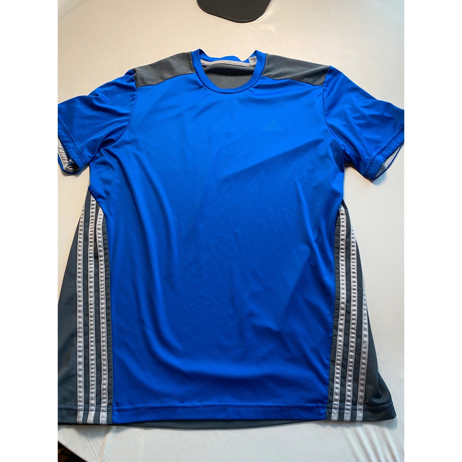 Adidas Climacool Mens Blue Grey Three Stripe Training Shirt M33843 Size M gallery