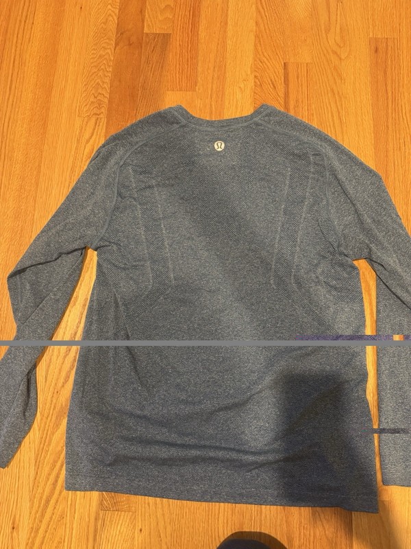 Lululemon Men's Blue Long Sleeve Tech Shirt Size L gallery