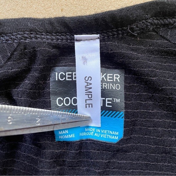 Icebreaker Merino Black Cool-Lite Short Sleeve T-shirt - Medium gallery
