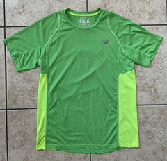 New Balance Running Men’s Short Sleeve Medium Green T-Shirt Training Track Tee