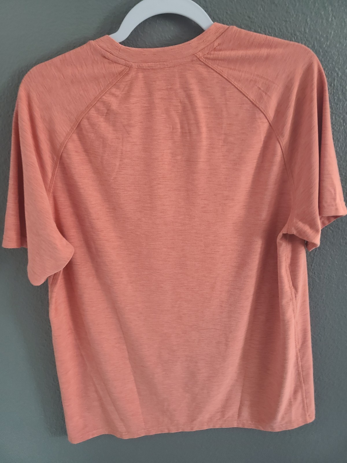 GapFit All Day Coral Short Sleeve T-Shirt Mens M Stretch Breathable Wicking gallery