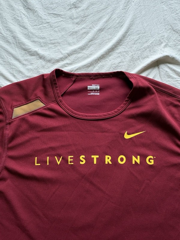 Nike Livestrong Shirt Mens Medium Red Jersey gallery