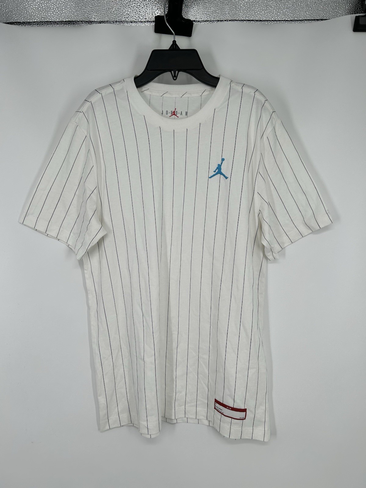 Air Jordan Jumpman Logo Pinstripe Striped Tee Short Sleeve T Shirt FN5960-100 M gallery