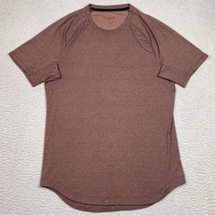 Lululemon T Shirt Men’s Size M (Estimated) Curve Hem Gym Workout Athletic Medium