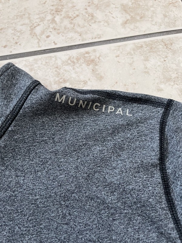 Municipal Sport Utility Gear Mens Long Sleeve Running Sweater Large Gray 1/4 Zip gallery