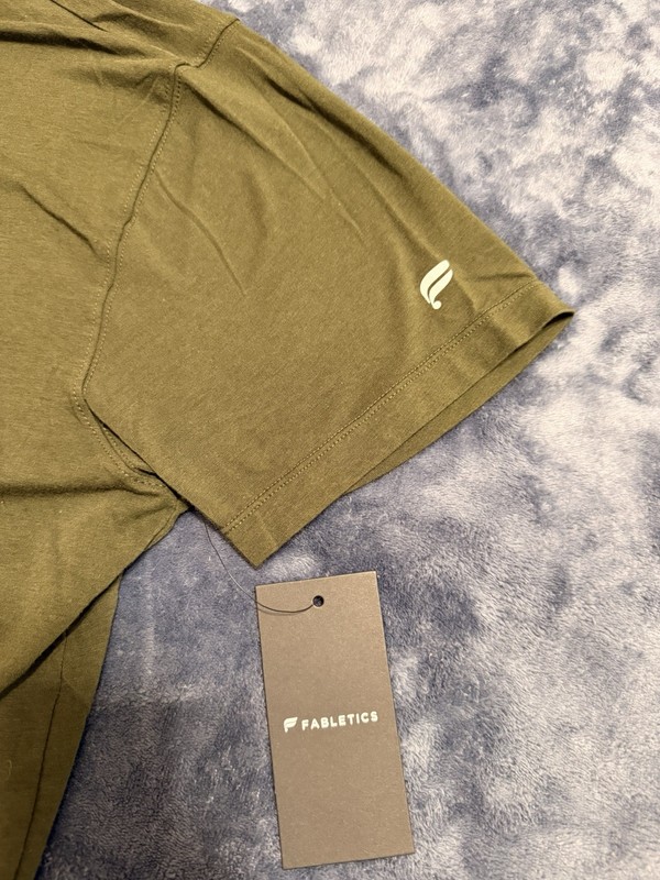Fabletics The 24-7 Dark Olive L Tee gallery
