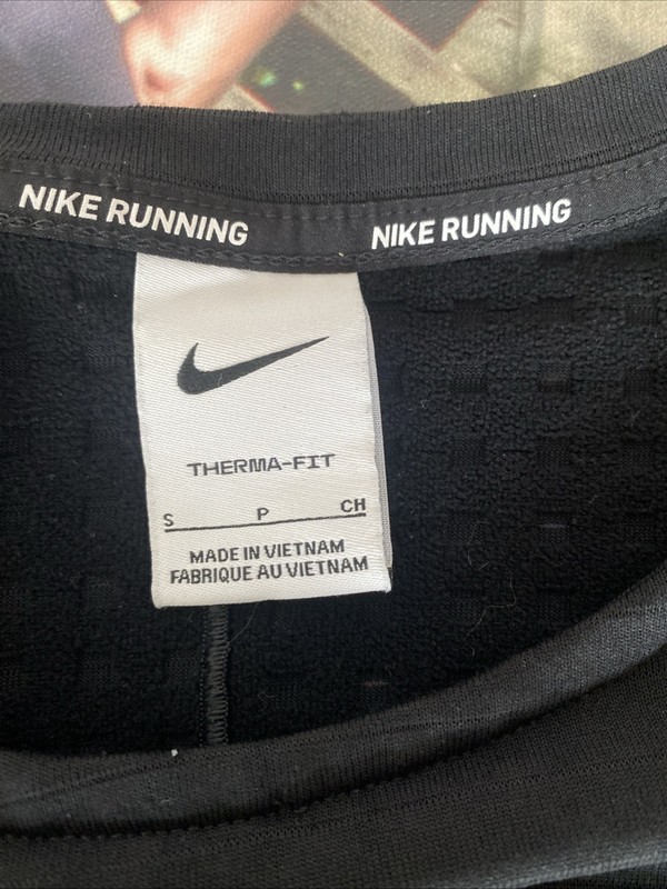Nike Therma Sphere Dri Fit Running Long Sleeve Mens Size Small Top CU6083-010 gallery