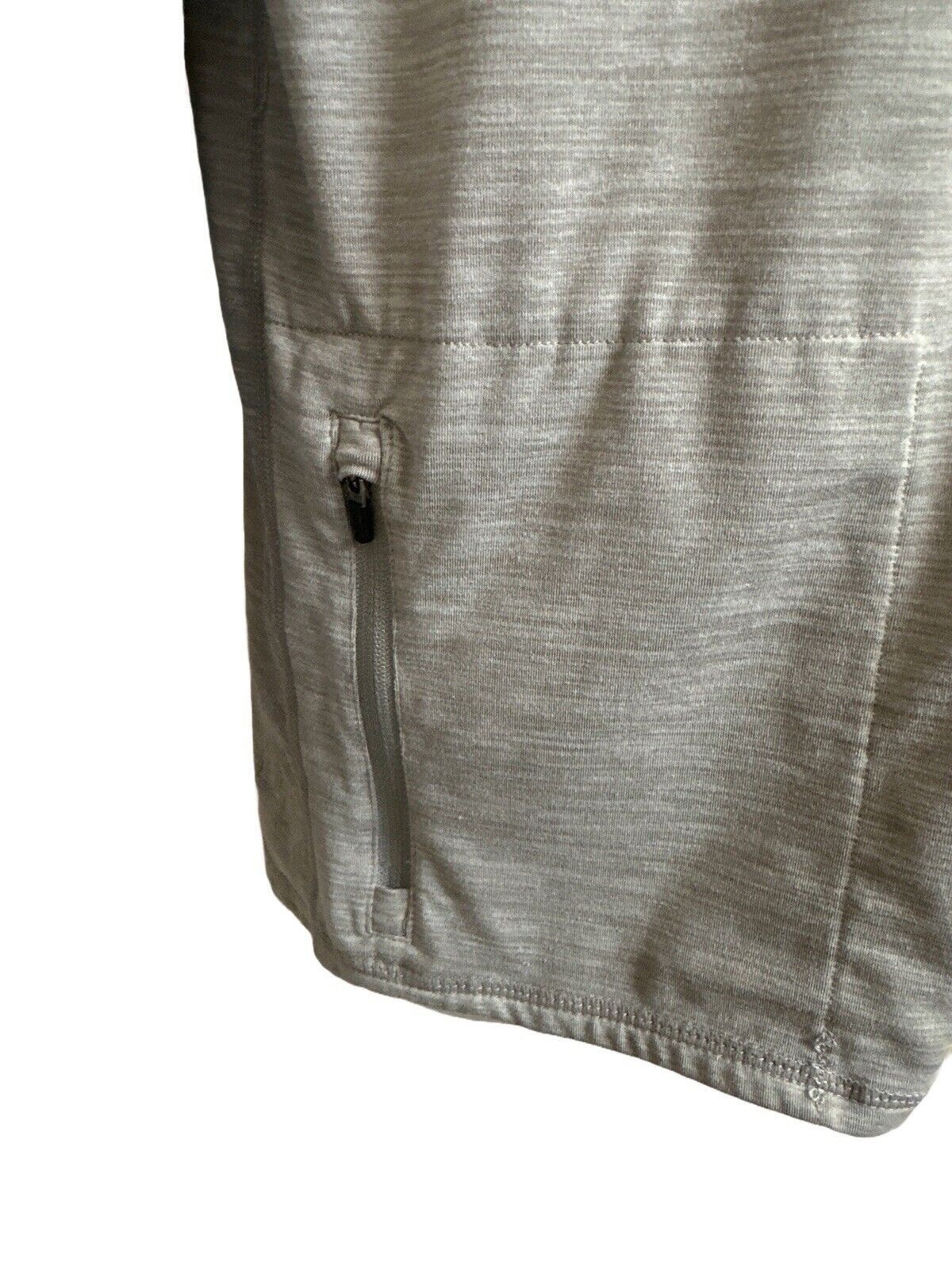Vuori Men's XL Ease Performance Half Zip Pullover Top Light Heather Grey gallery