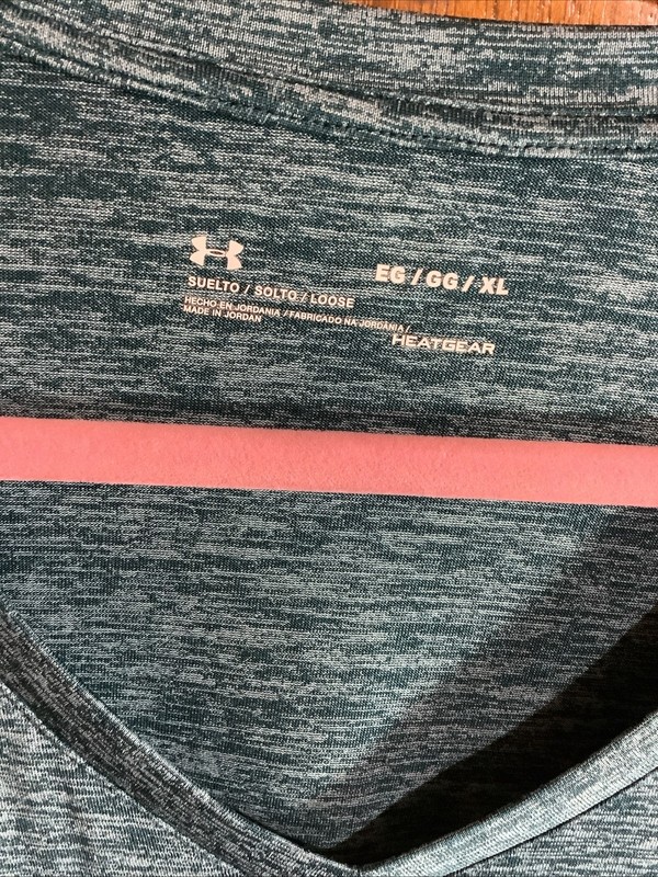 Under Armour Heatgear V- Neck Loose Fit Unisex Athletic T-Shirt XL Green gallery