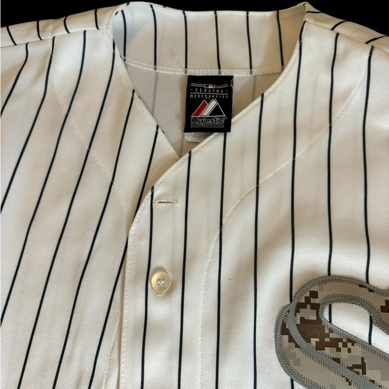 Chicago White Sox USMC Cool Base Jersey Size XL gallery