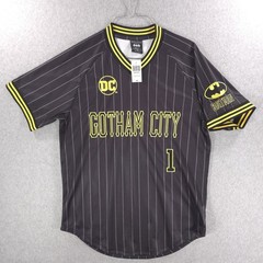 Box Lunch Batman Bruce Wayne Gotham City Batting Baseball Jersey Mens Small