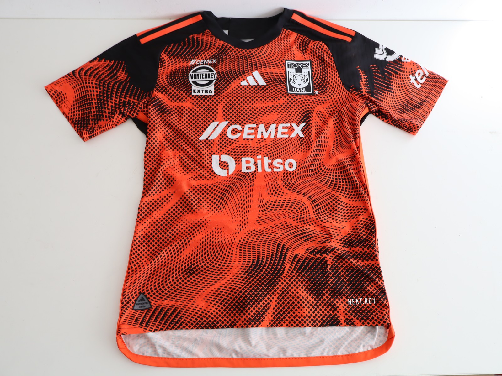 Tigres UANL 2023/24 Adidas Authentic Heat.Rdy Match Jersey Orange Black M gallery