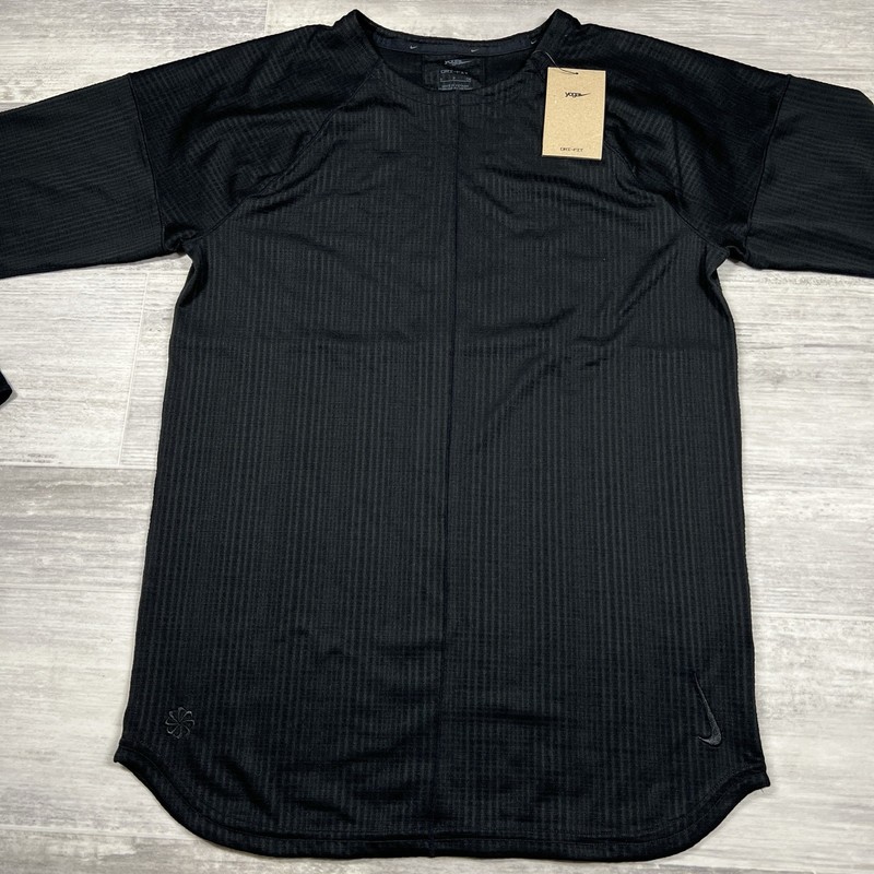 Nike Dri-Fit Yoga Black Long Sleeve Shirt Men's Small FB7775-010 Training NWT gallery