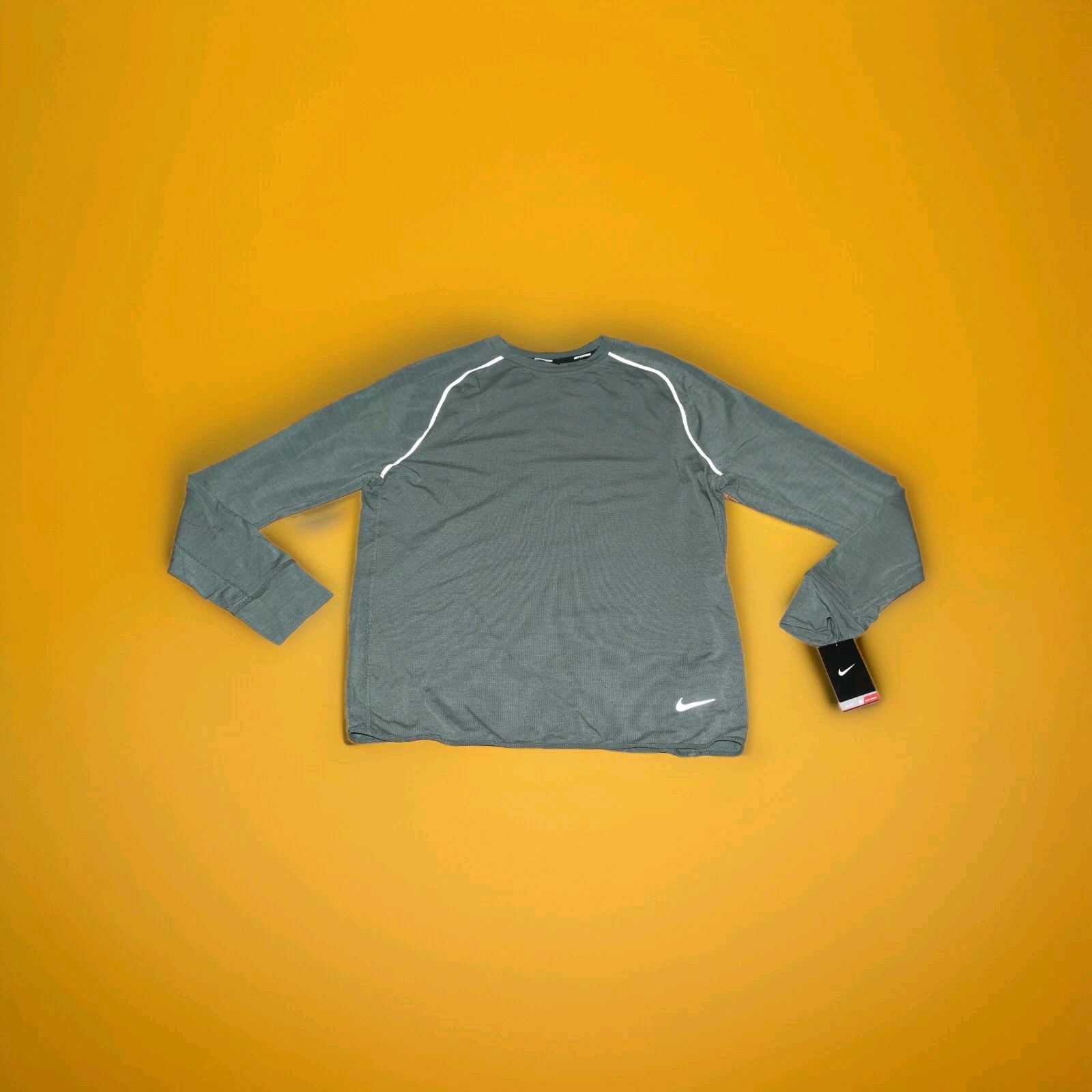 NIKE SPRINT CREW LONG SLEEVE MENS RUNNING SHIRT - MENS SZ LARGE gallery