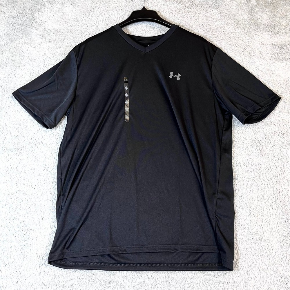 Under Armour Men's Solid Black Loose Fit V-Neck Short Sleeve T-Shirt Size L