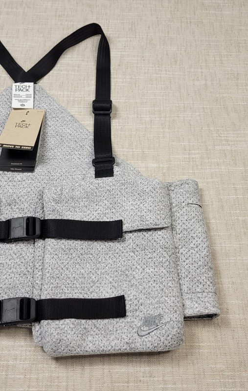 NIKE Forward Tech Pack Utility Vest XXS/XS Mens Gray Black Gilet Oversized Fit gallery