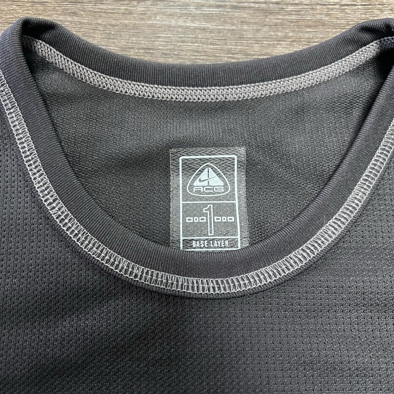 Vintage Y2K Nike ACG Base Layer Shirt Mens Large Black Dri-Fit Hiking Gorpcore gallery