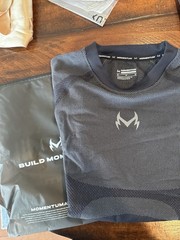 Momentum Compression Shirt – size M