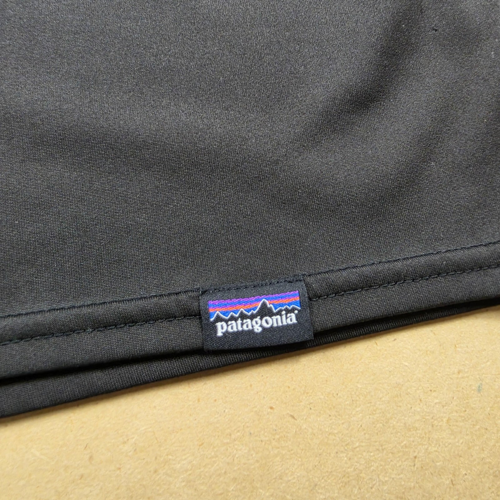 Patagonia Shirt Mens Large Black Capilene Cool Daily 50+ UPF Hiking Tee Athletic gallery