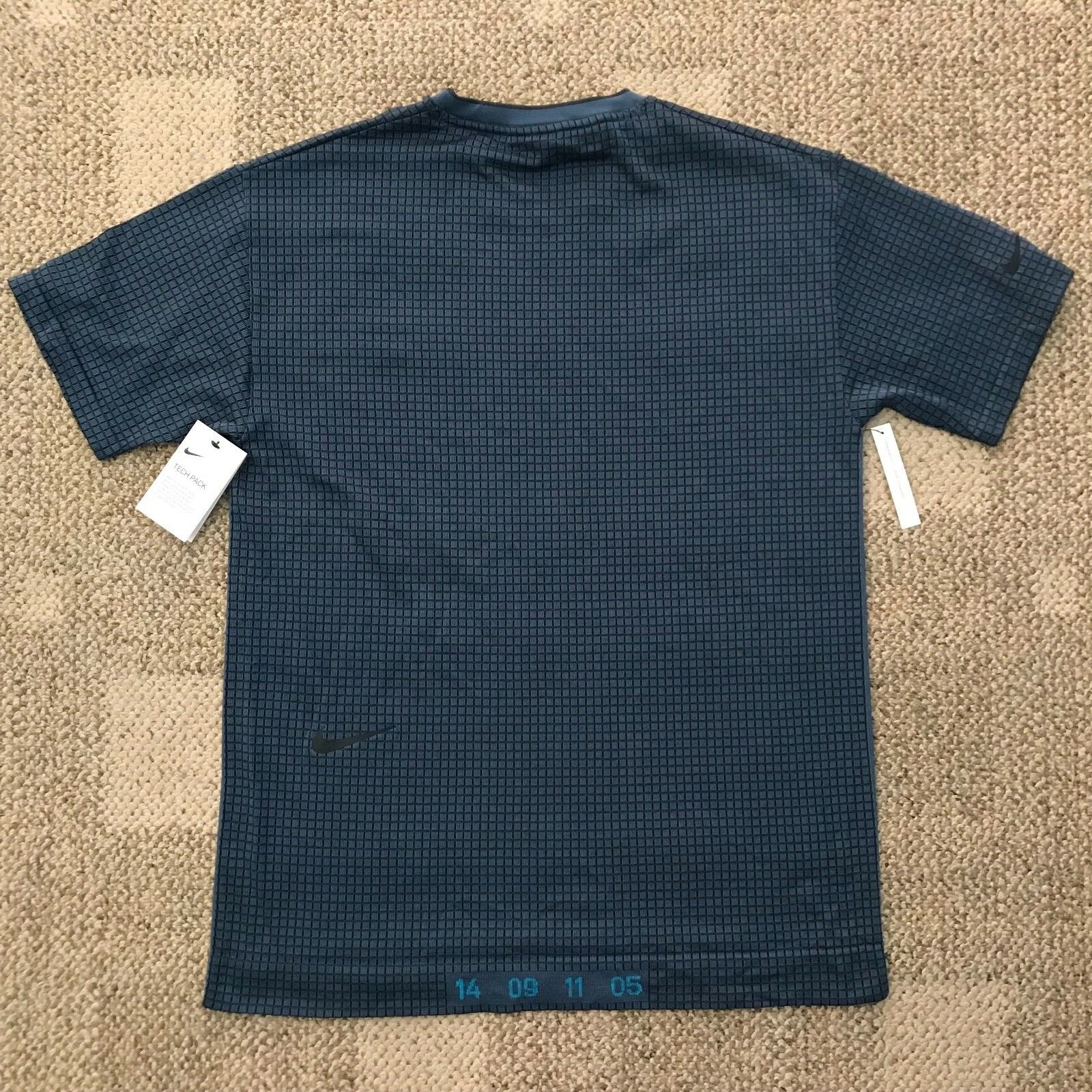 Nike Tech Pack Tee T- Shirt Top Grid Short Sleeve AR1592-418 Men's Size Large L gallery
