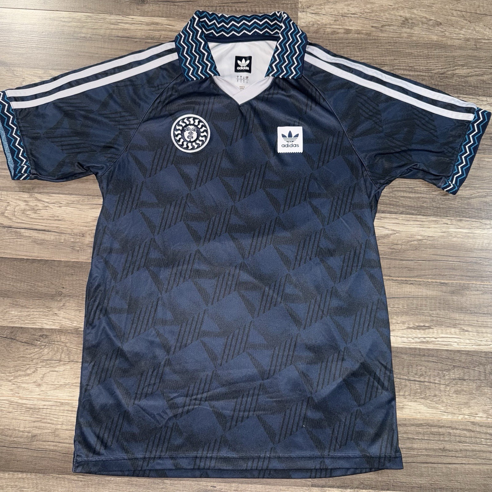 Adidas Skateboarding Bootleague Soccer Jersey Shirt Mens Small Polo Sun gallery