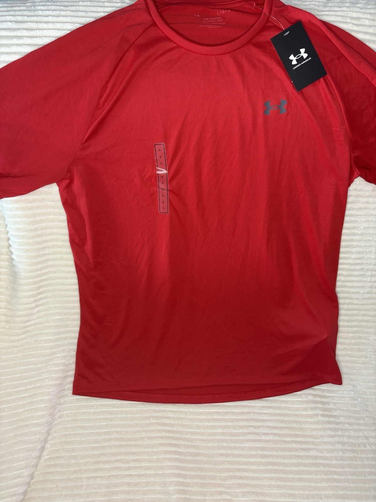 Under Armour Men's LG/G Red Tech Tee Lightweight Short Sleeve Crew Neck Logo gallery