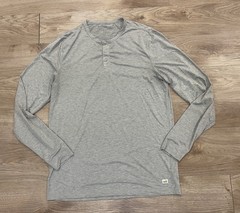 Vuori Ease Performance Henley Shirt Long Sleeve V194 Gray Mens Large L