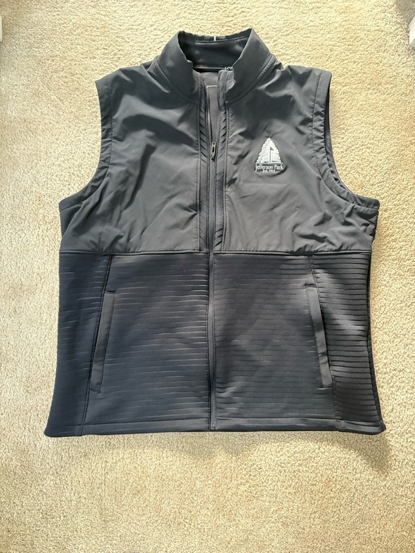 Under Armour Men's Storm Cold Gear Loose Golf Vest Water Resistant, Size XL gallery